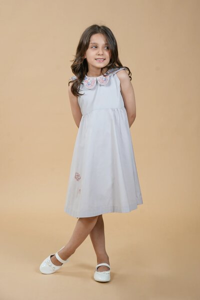Lullaby | Pure cotton dress with hand-embroidered butterfly motifs