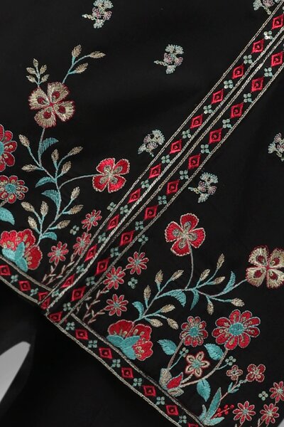 Black Embroidered Festive Kurta Set