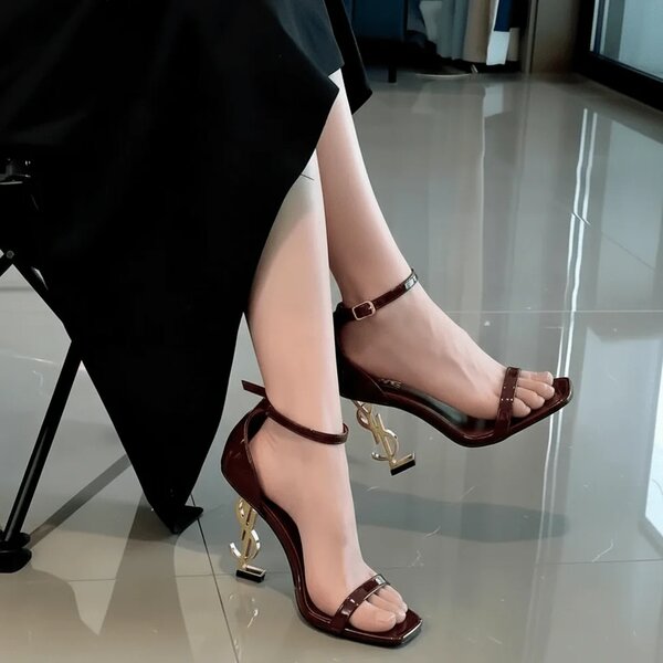 Imported Formal Heel - 98564S