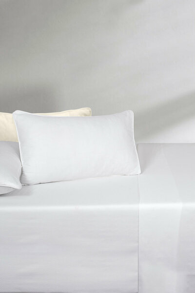 White Cube T-225 Bed Sheet Set
