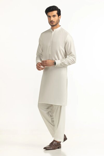 Regular Fit Styling Suits