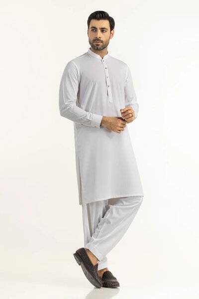 Regular Fit Styling Suits