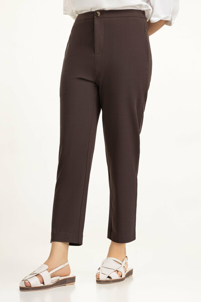 Tapered Fit Pant