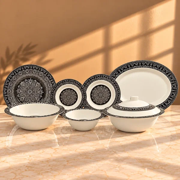 Noir Chic Dinner Set