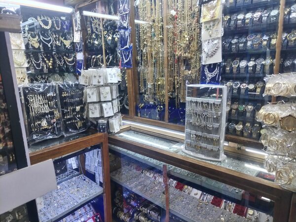 Bijoux shop 225 