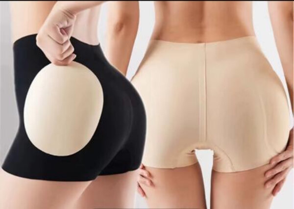 CHEZ MISS HARDY ☺️