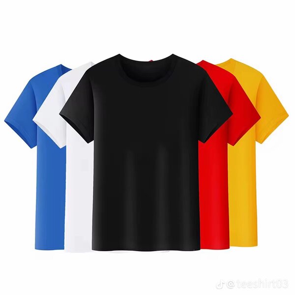 T-shirt polo casquet