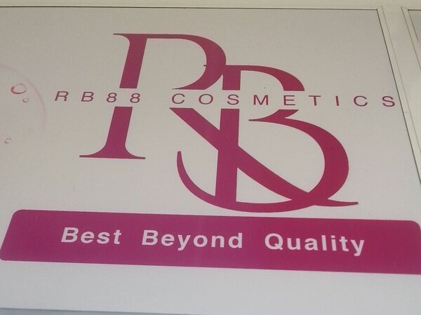 Rb cosmetics 