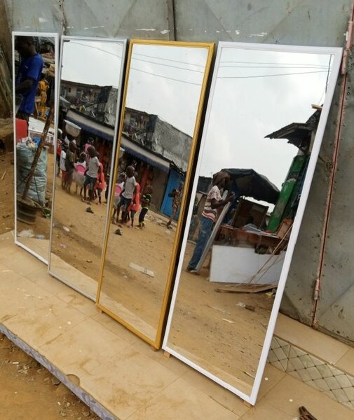 La maison des miroir