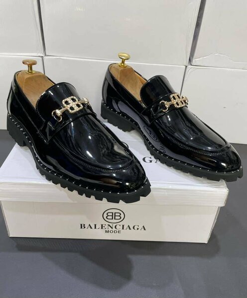 TOURE & CO STORE 🛍