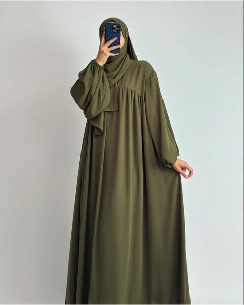 Trendy abaya store 