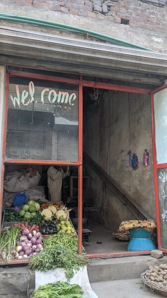 Noman vegetable shop